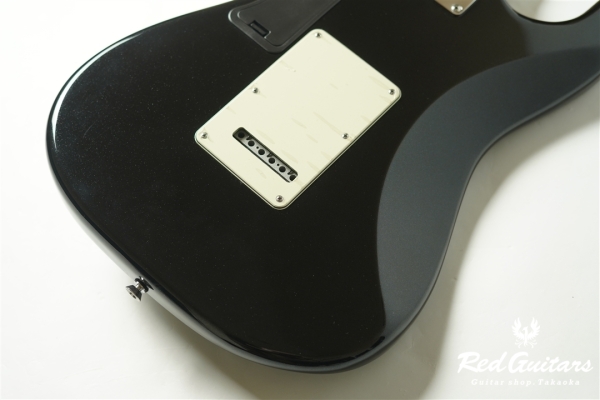 American Deluxe Stratocaster Plus HSS - Mystic Black